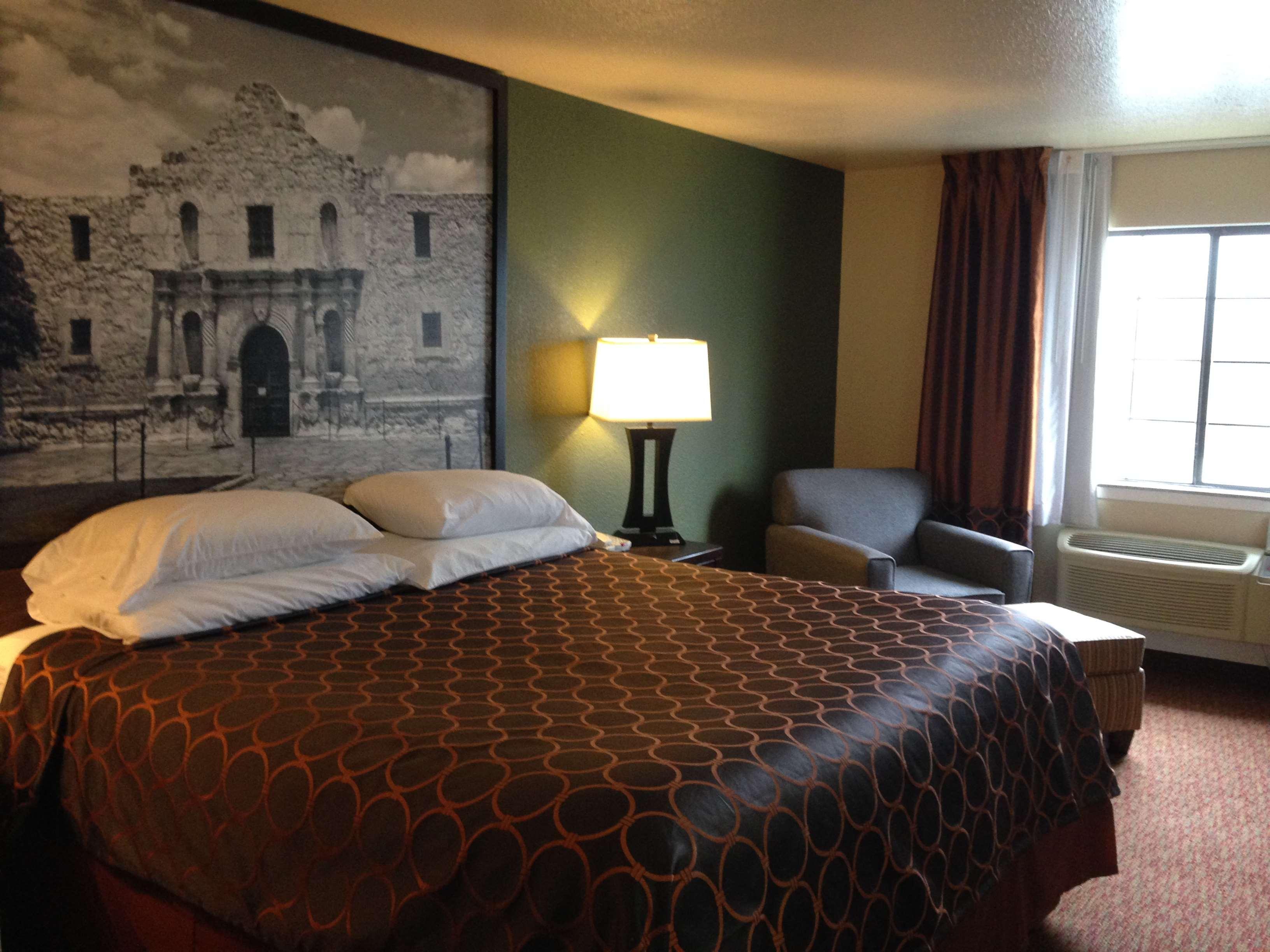Surestay Plus By Best Western San Antonio Airport Buitenkant foto