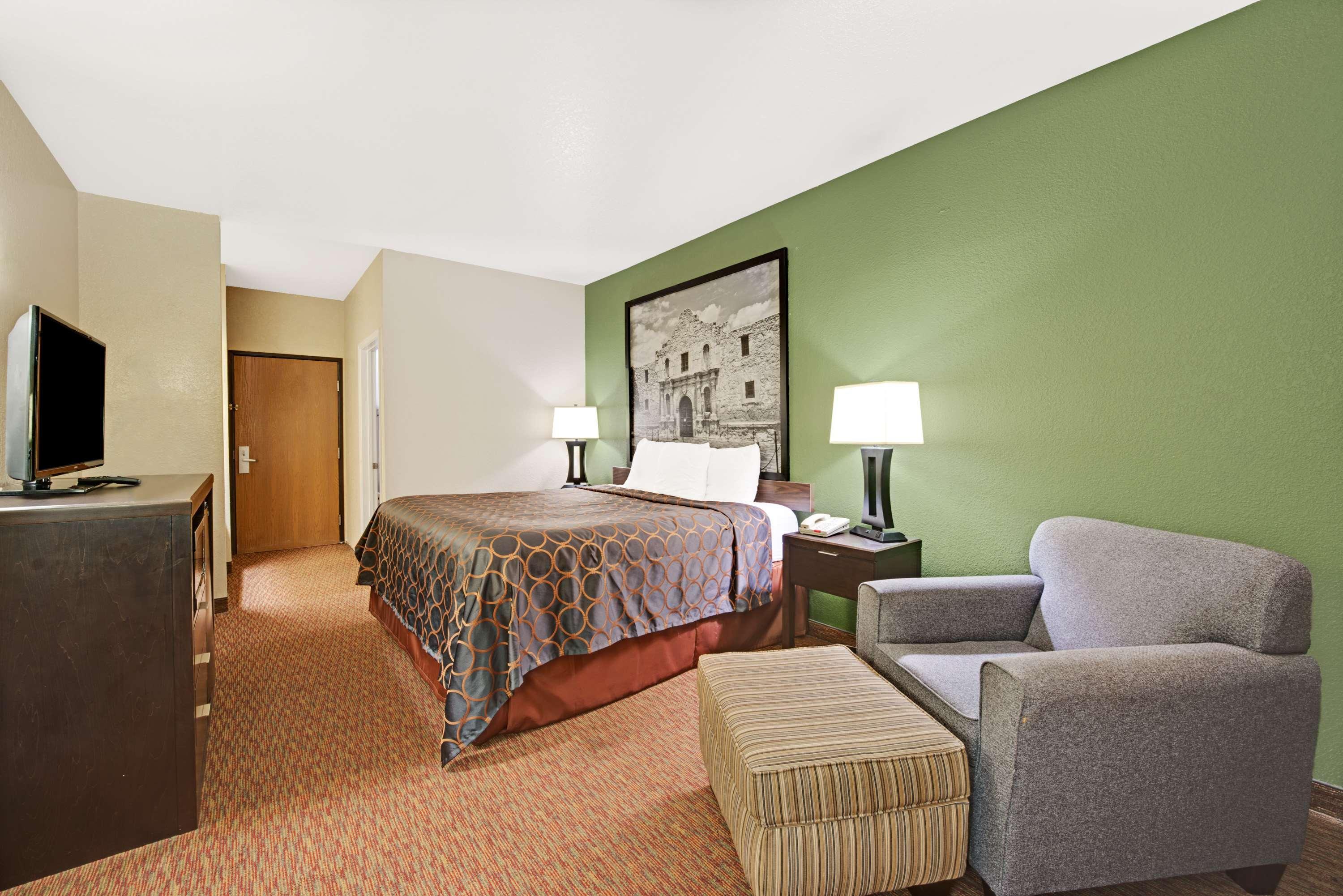 Surestay Plus By Best Western San Antonio Airport Buitenkant foto