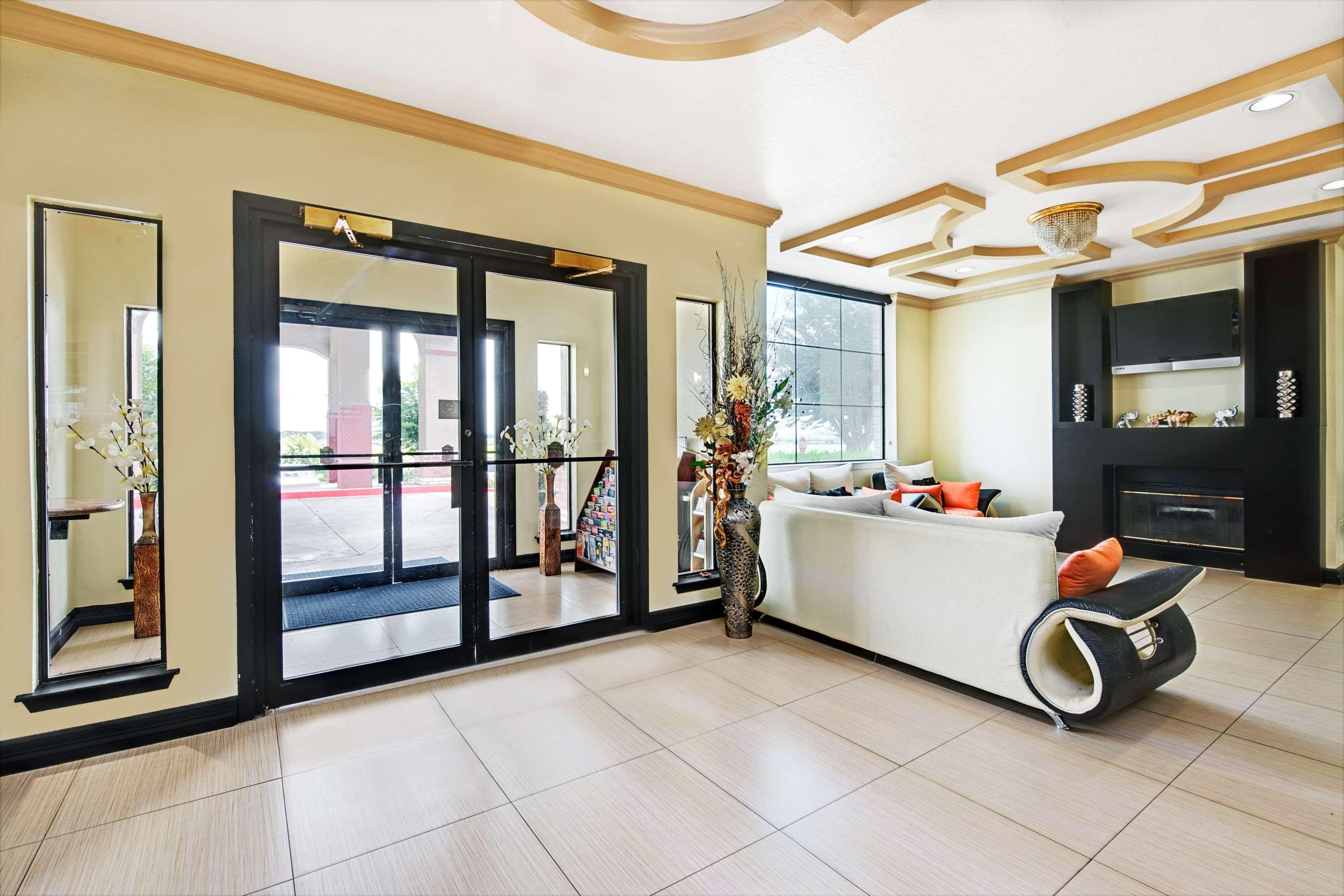 Surestay Plus By Best Western San Antonio Airport Buitenkant foto