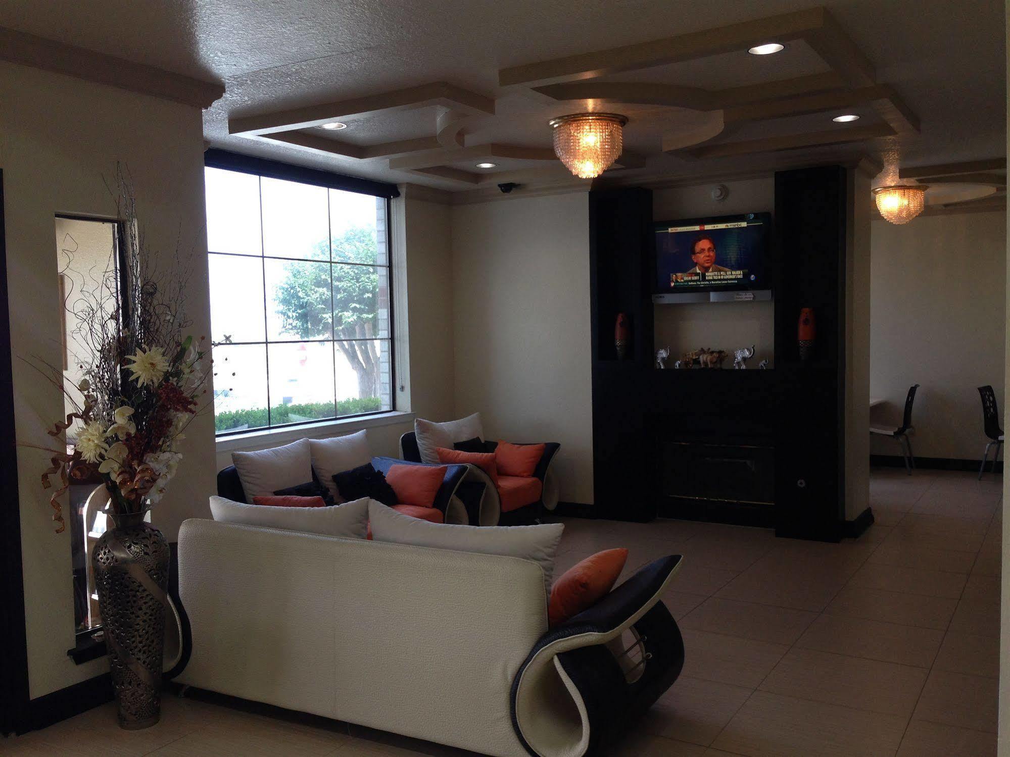 Surestay Plus By Best Western San Antonio Airport Buitenkant foto